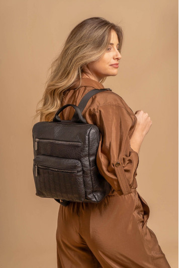 MOCHILA CLAVEL - MANTECA